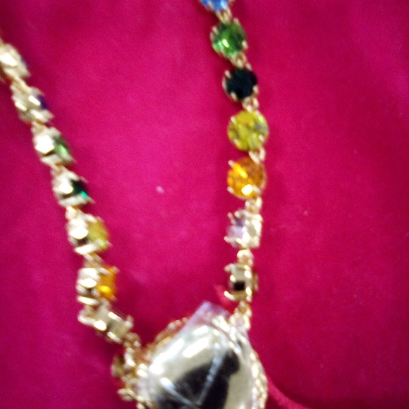Kurt Geiger Colorful Eagle Head Necklace (BRAND NEW) - Picture 4 of 5